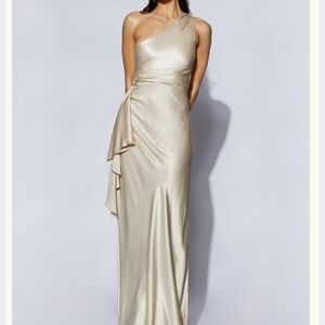 Chic One-Shoulder Gold Dress
